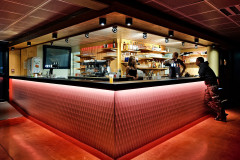 1_Vieux_Port-Messanges-Bar