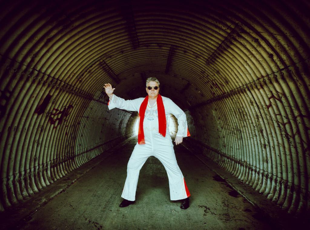 * Schrödingers Elvis *